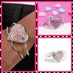 2/$10 Paparazzi Flirtatious Finale - Pink Bracelet